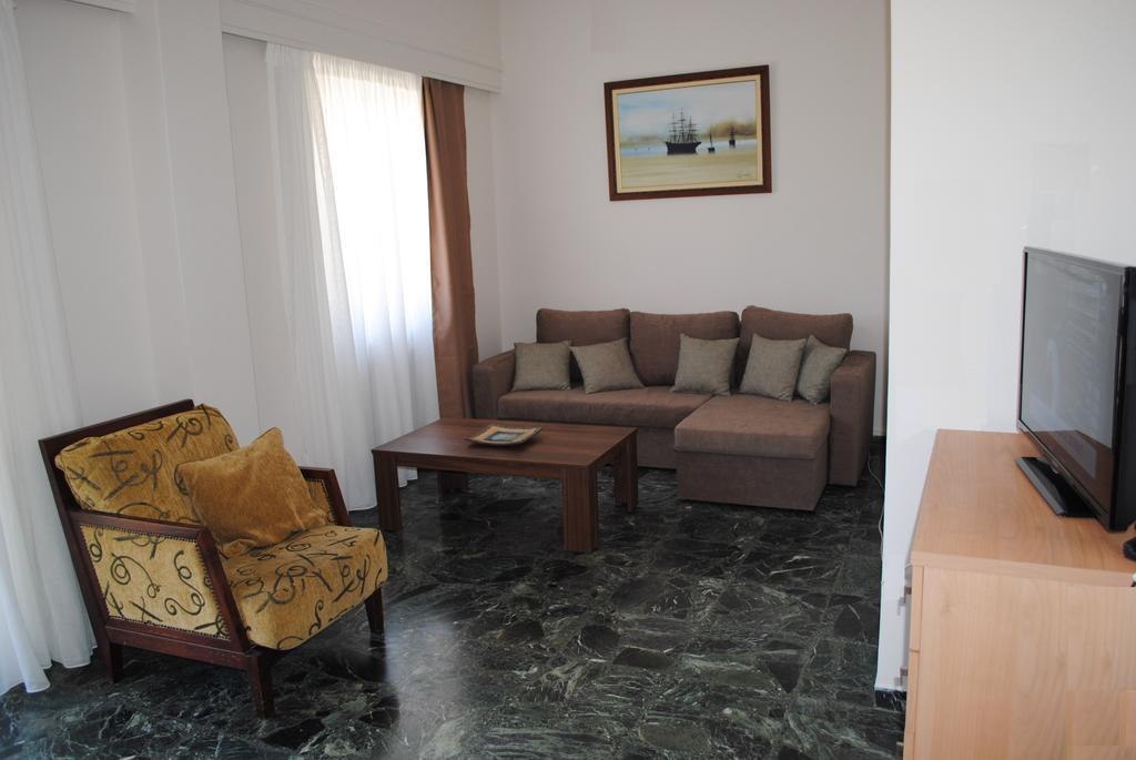 Marita'S Apartment - Dikastirion Chania  Exterior photo