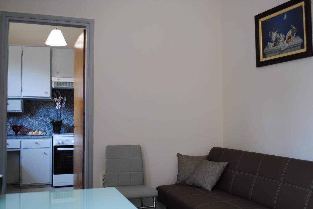 Marita'S Apartment - Dikastirion Chania  Exterior photo