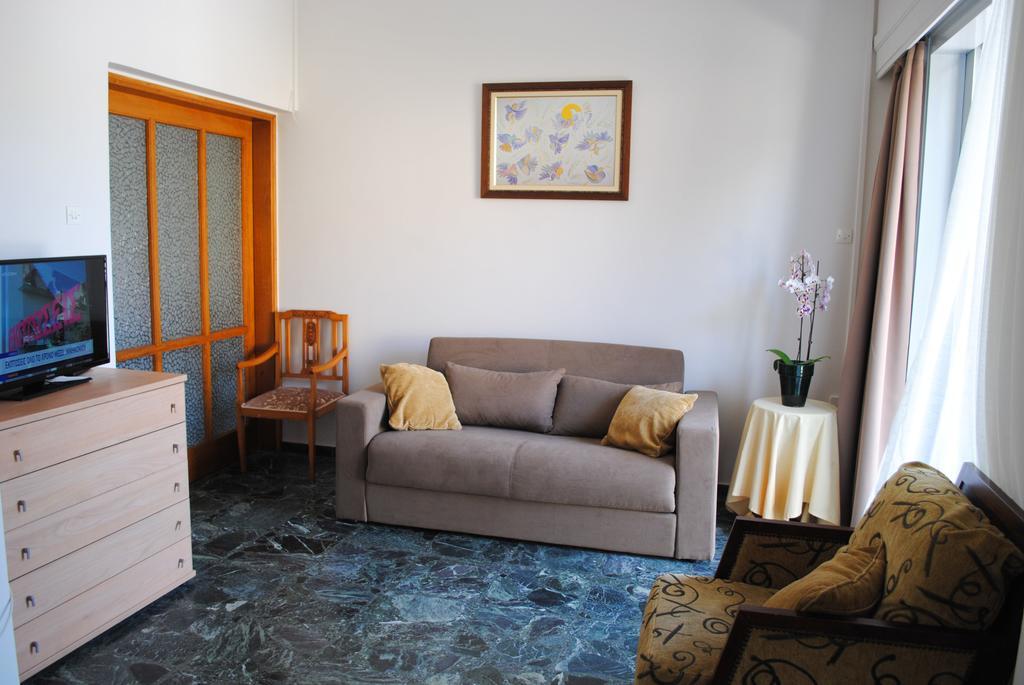 Marita'S Apartment - Dikastirion Chania  Exterior photo